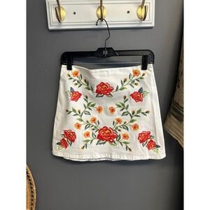 VTG Flying Tomato Y2K Embroidered Juniors Large Mini Skirt White Embroidered Mex